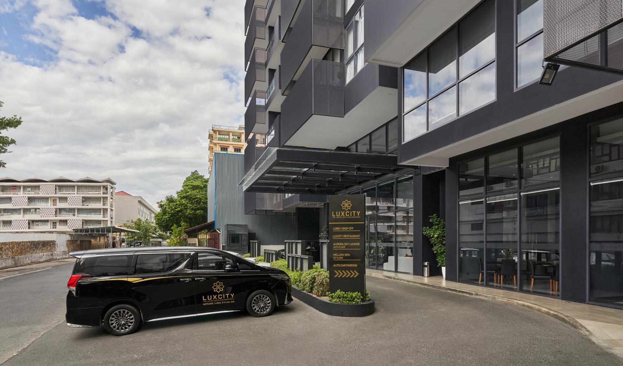 Luxcity Hotel & Apartment Phnom Penh Exterior foto