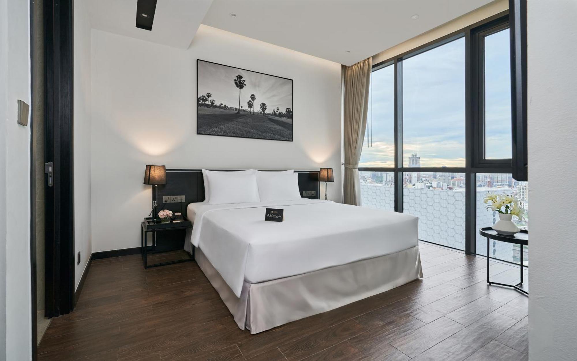 Luxcity Hotel & Apartment Phnom Penh Exterior foto