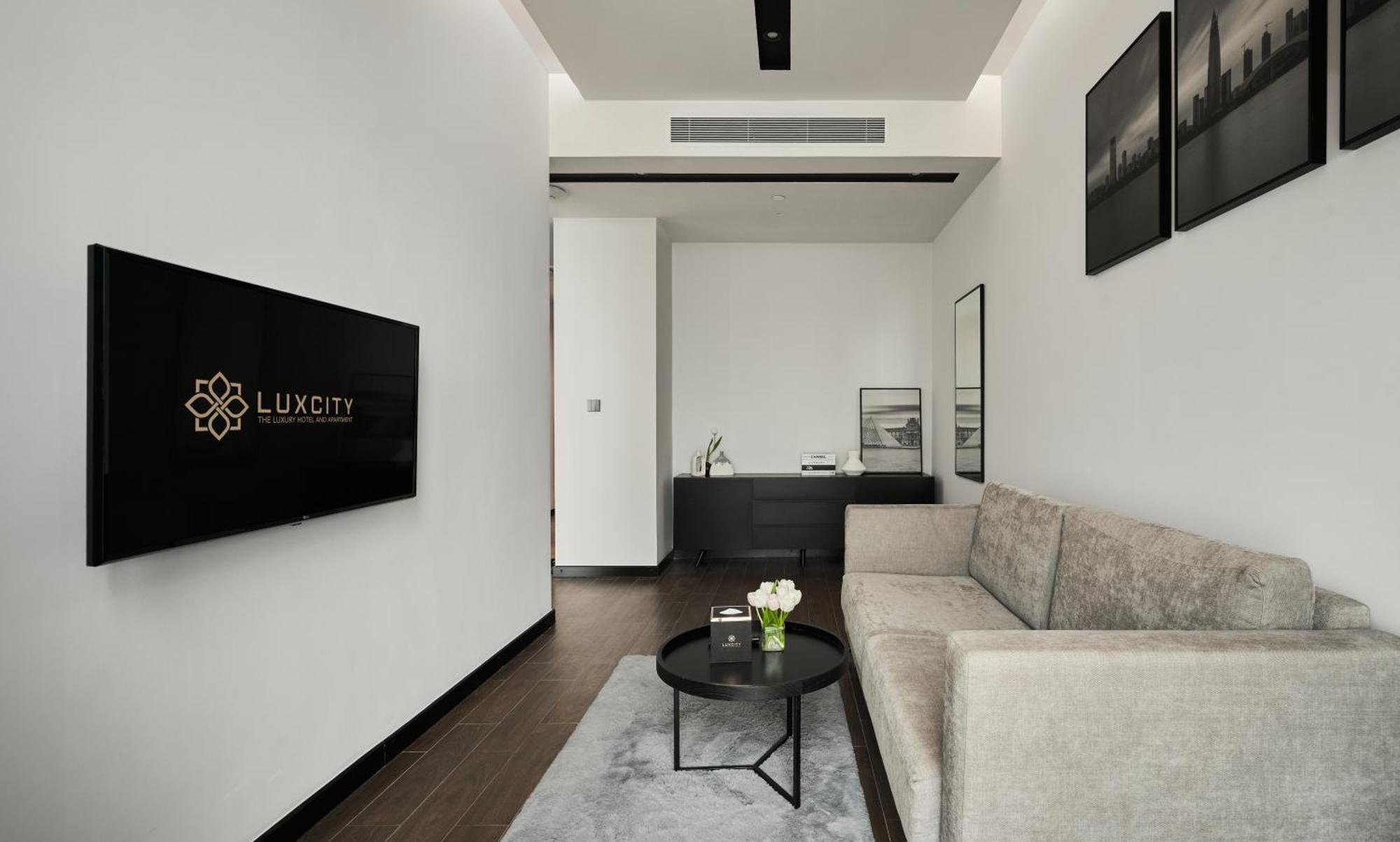 Luxcity Hotel & Apartment Phnom Penh Exterior foto