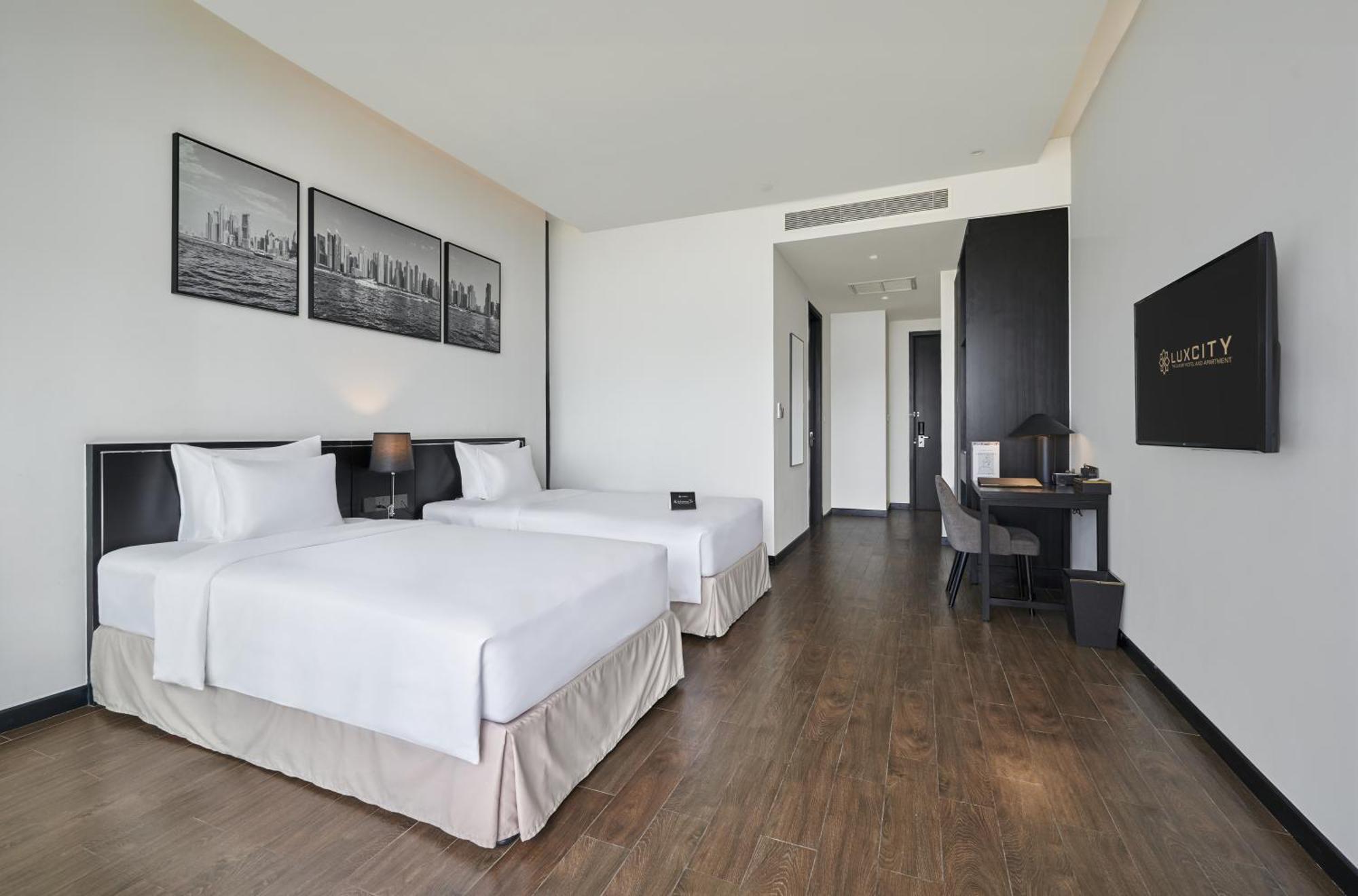 Luxcity Hotel & Apartment Phnom Penh Exterior foto